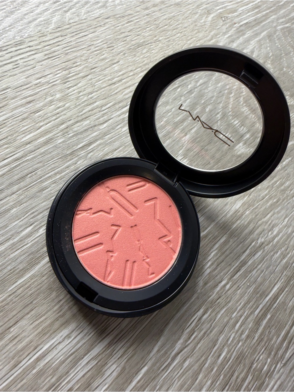 MAC Cosmetics Powder Blush in “Peachykeen”